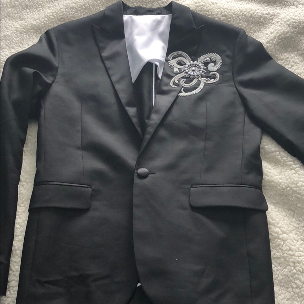 Dsquared suits nice price !!